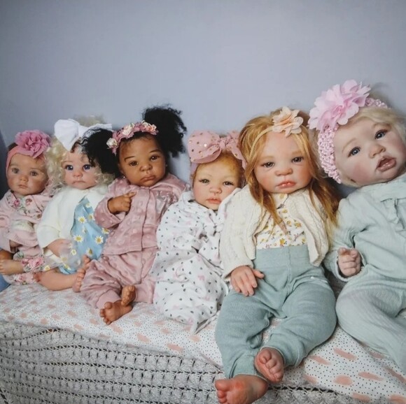 lovelyydolls